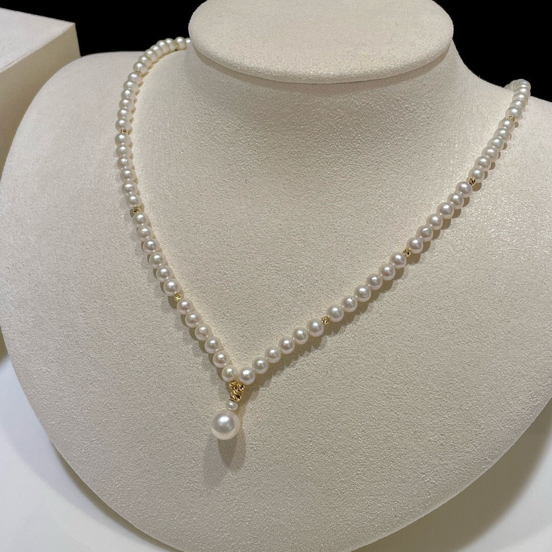 18K YG Necklace with 2.5-7mm FWP white- 1pc