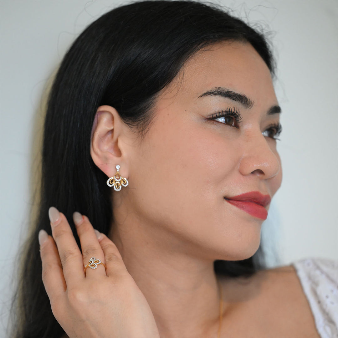 18K YG Women Fancy Diamond Earring- 1pair