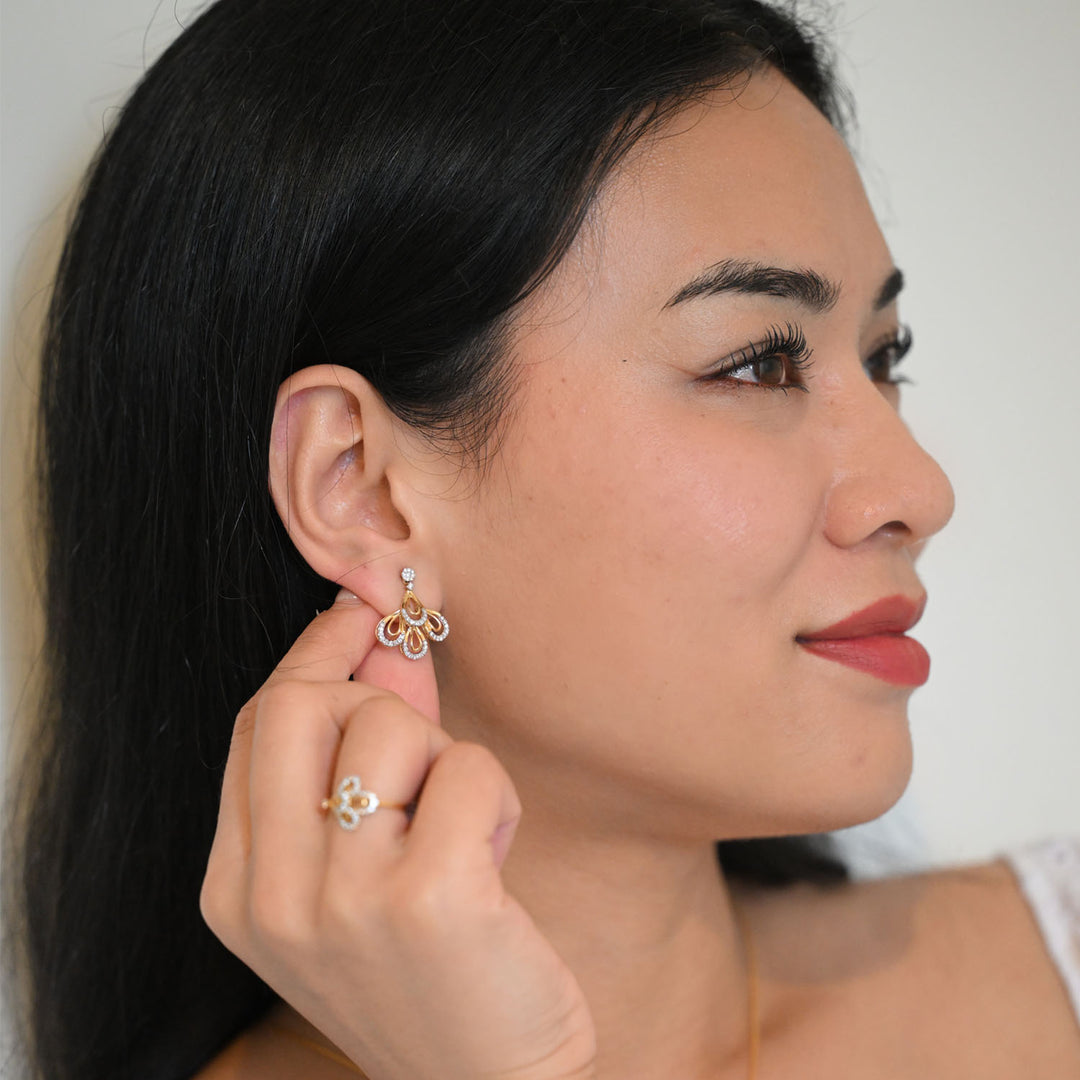 18K YG Women Fancy Diamond Earring- 1pair