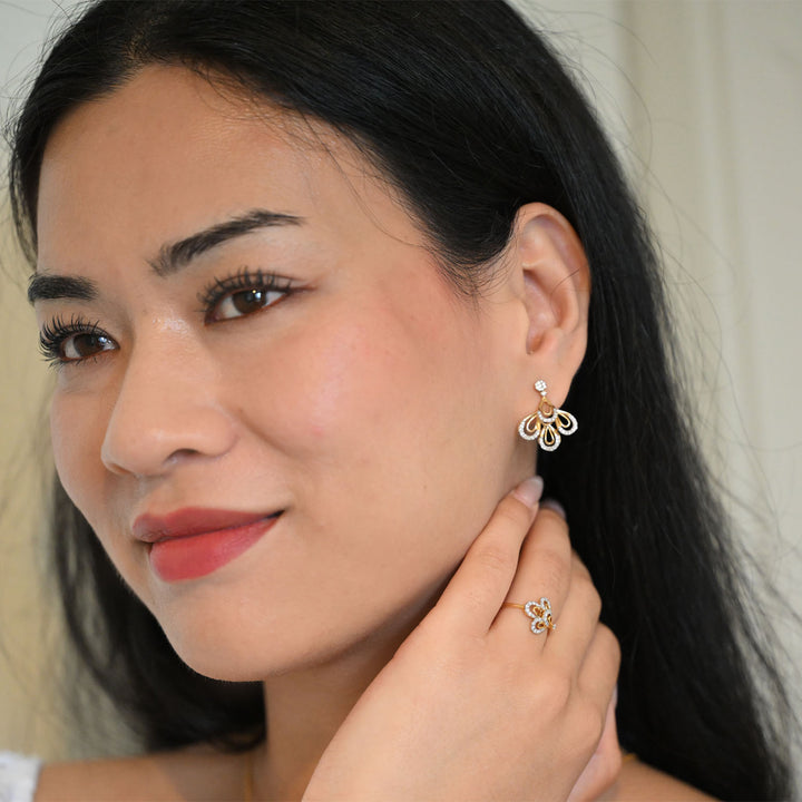 18K YG Women Fancy Diamond Earring- 1pair