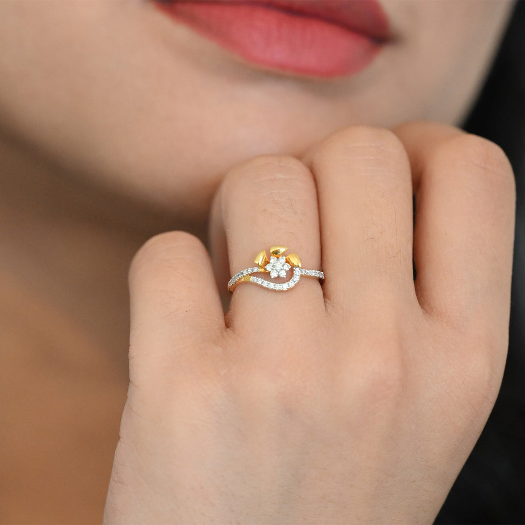 18K YG Women Fancy Diamond Ring- 1pc