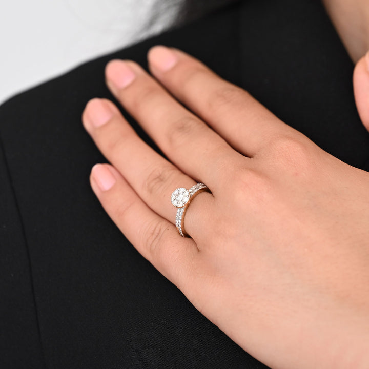 18K YG Women cluster Diamond Ring- 1pc