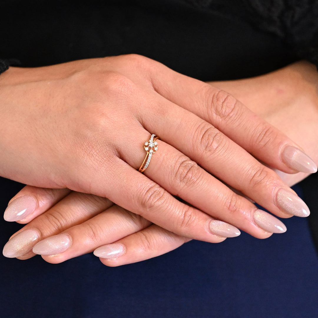 18K YG Women Star Diamond Ring- 1pc