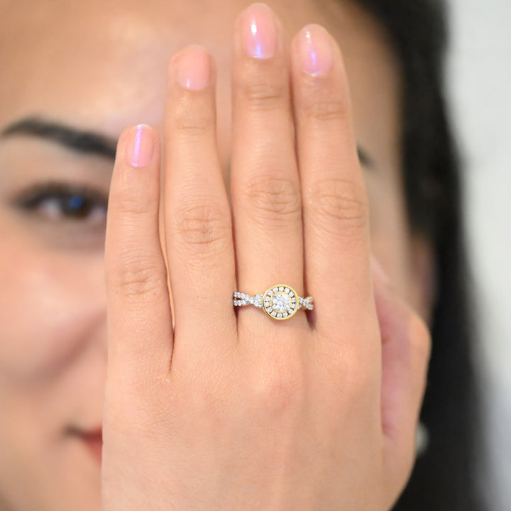 18K YG Women Cluster Diamond Ring- 1pc