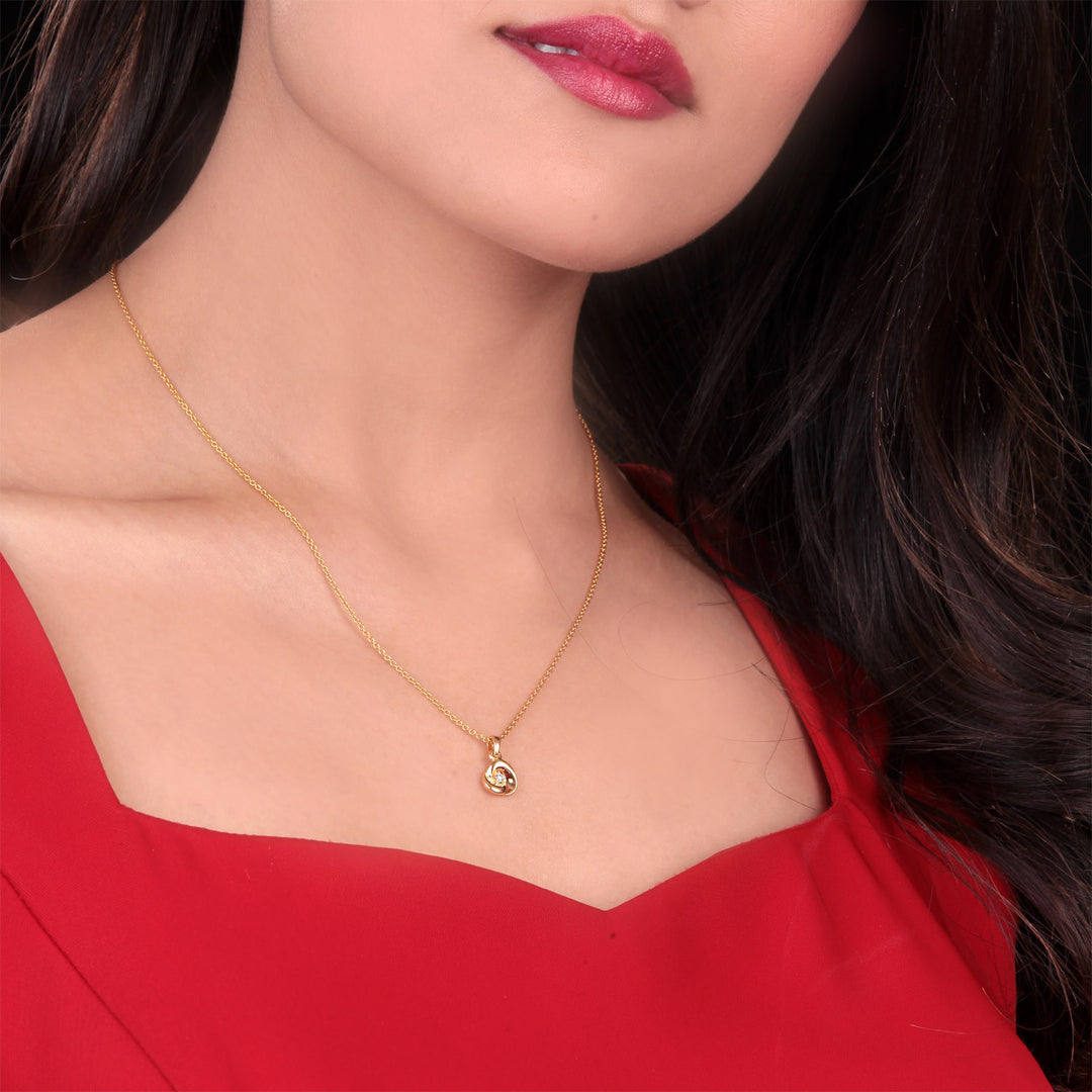 18K YG Solitaire Diamond Rose Pendant- 1pc