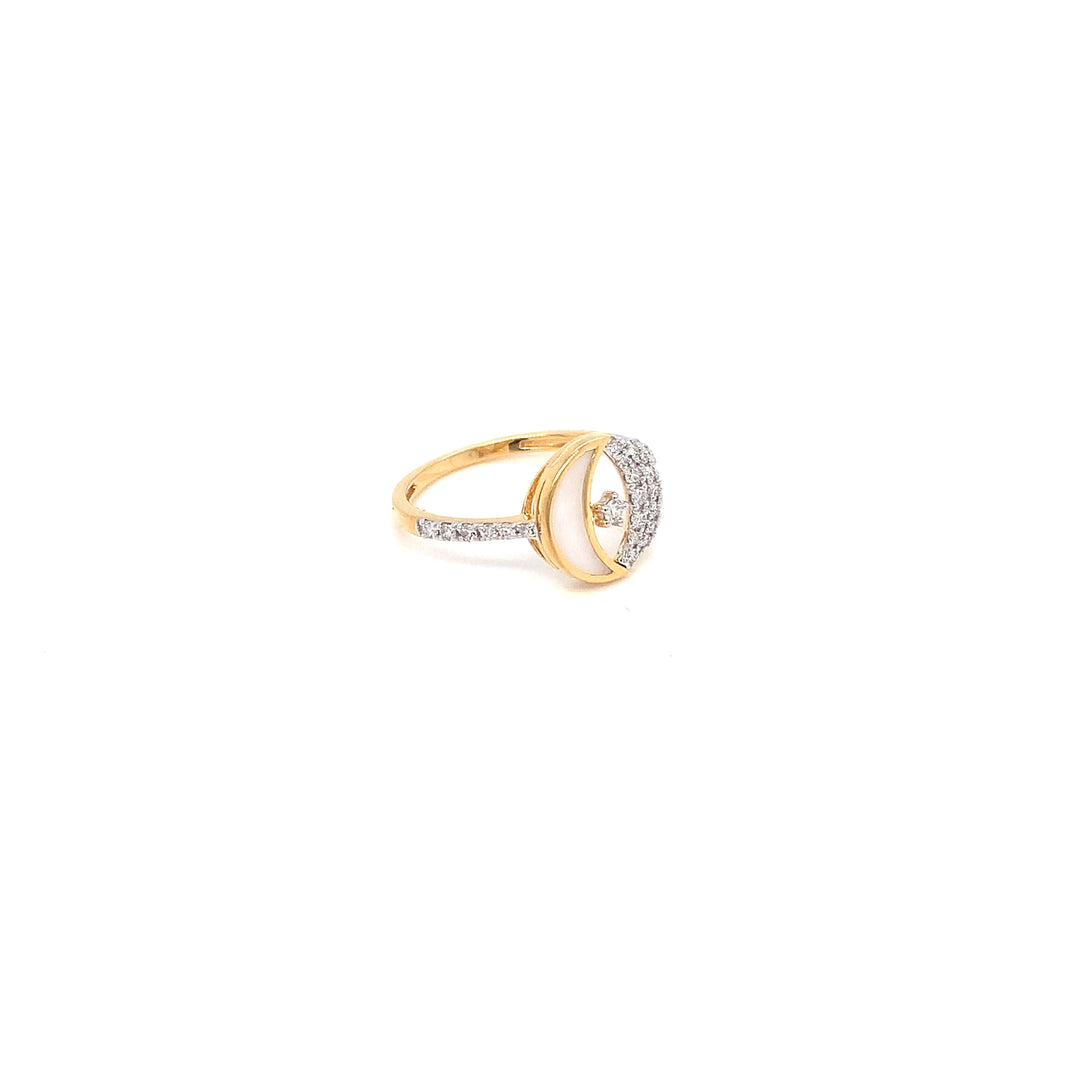 18K YG Fancy Diamond with Nacre Pearl Ring- 1pc