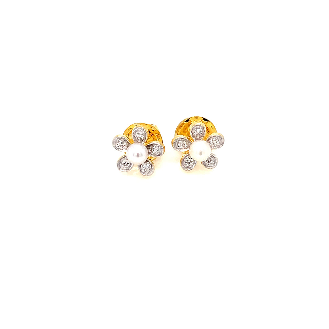 14K YG Flower Diamond Earring- 1pair