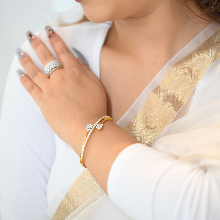 14K YG Screw Diamond Bangle- 1pc