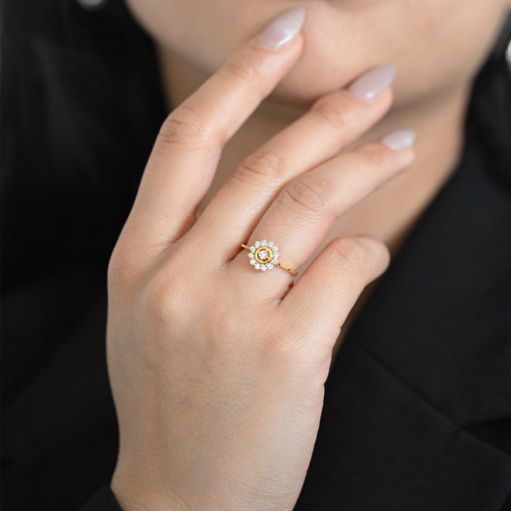 18K YG Women Cluster Diamond Ring- 1pc