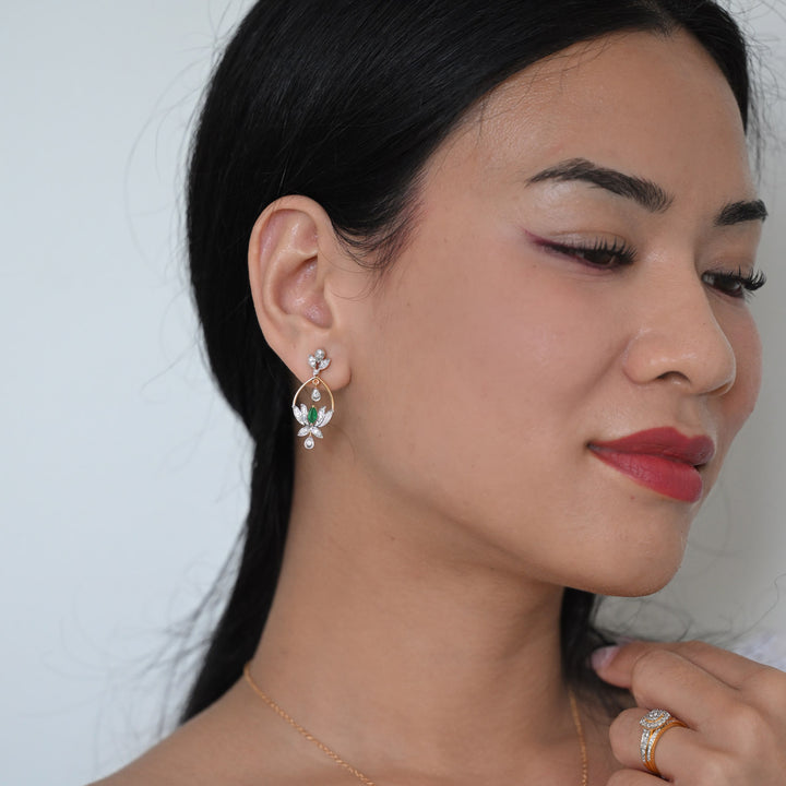 14K YG Cluster Diamond, Emerald Earring- 1pair