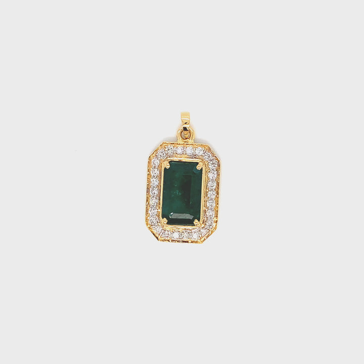 18K YG Cluster Diamond with Emerald Pendant- 1pc