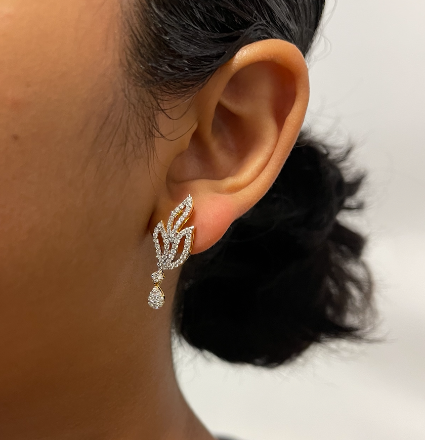 A appealing Collection of diamond Mangalsutra with Precious Gems and Jewels in Gold and Diamonds at RB diamond jewellers.