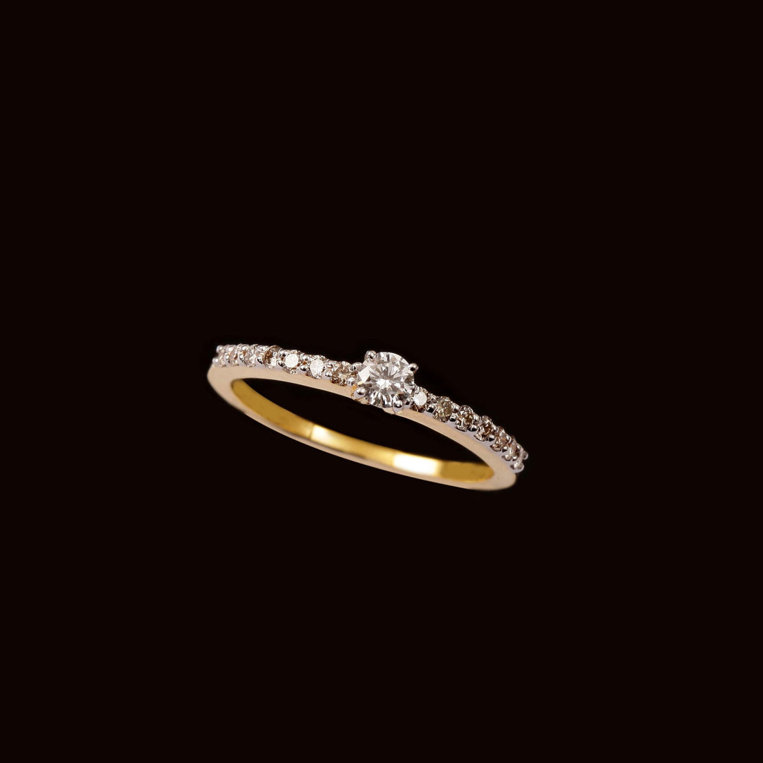 18K YG Women Solitaire with Side Diamond Ring-1pc - RB Diamond Jewellers