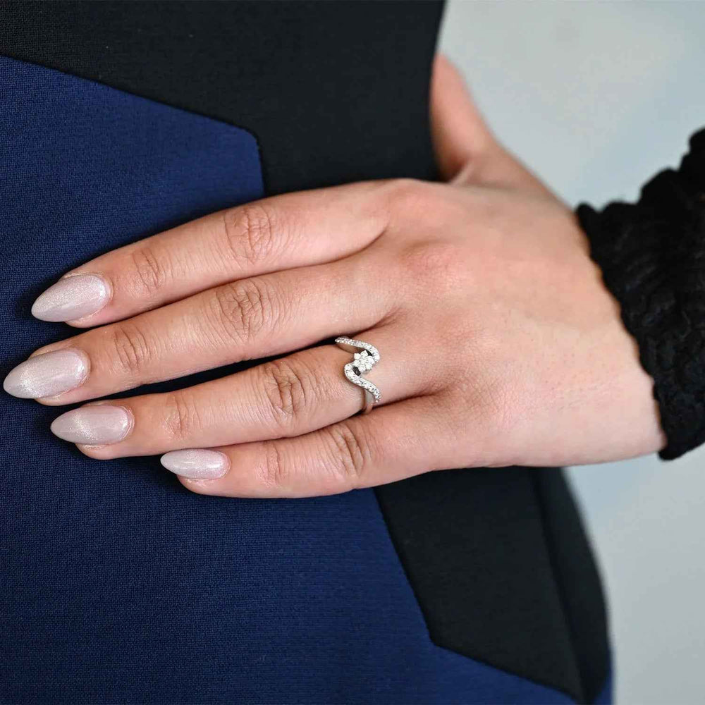 18K WG Star Diamond Ring-1pc