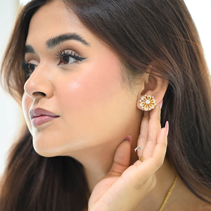 14K YG Flower Diamond Earring-1pair