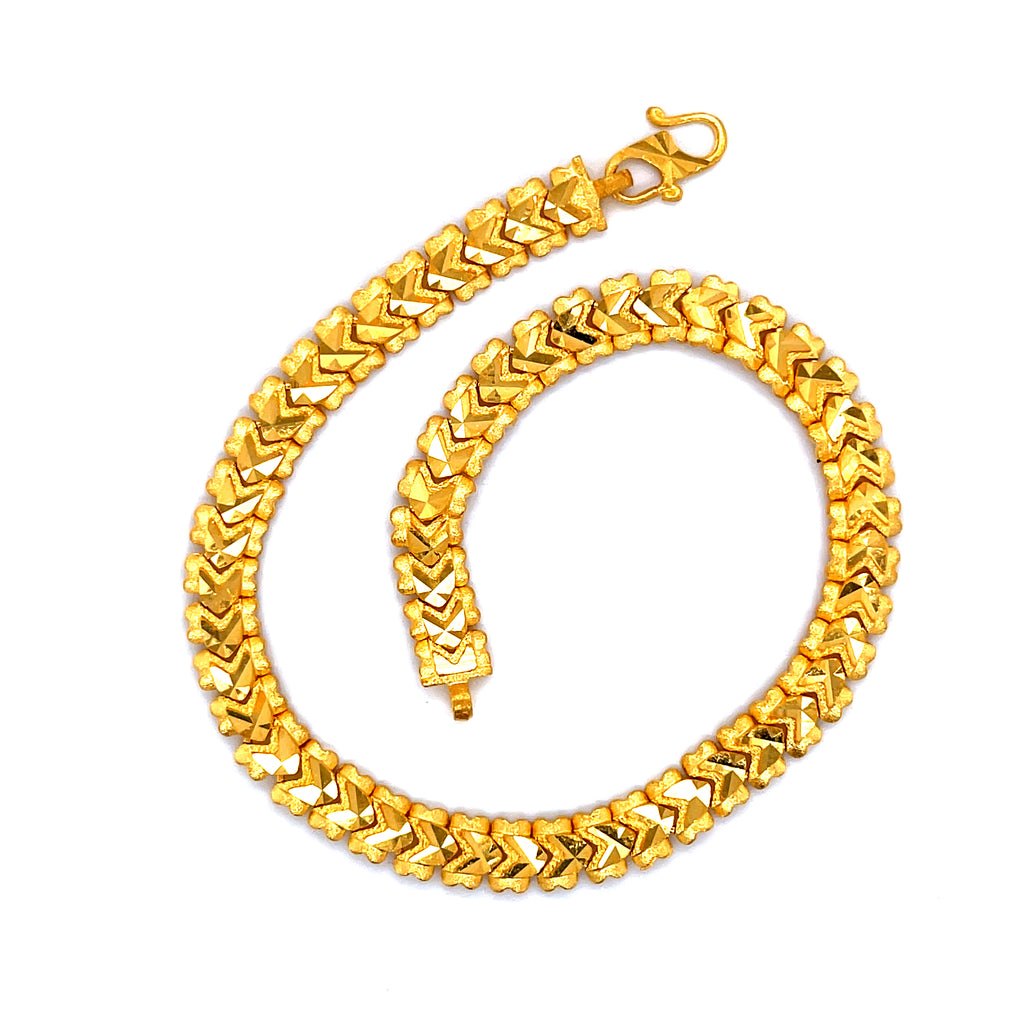A appealing Collection of diamond Mangalsutra with Precious Gems and Jewels in Gold and Diamonds at RB diamond jewellers.