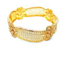 Load image into Gallery viewer, Buy trendy and Traditional Gold Jewellery .Visit the Nepalese Jewellery website now.
