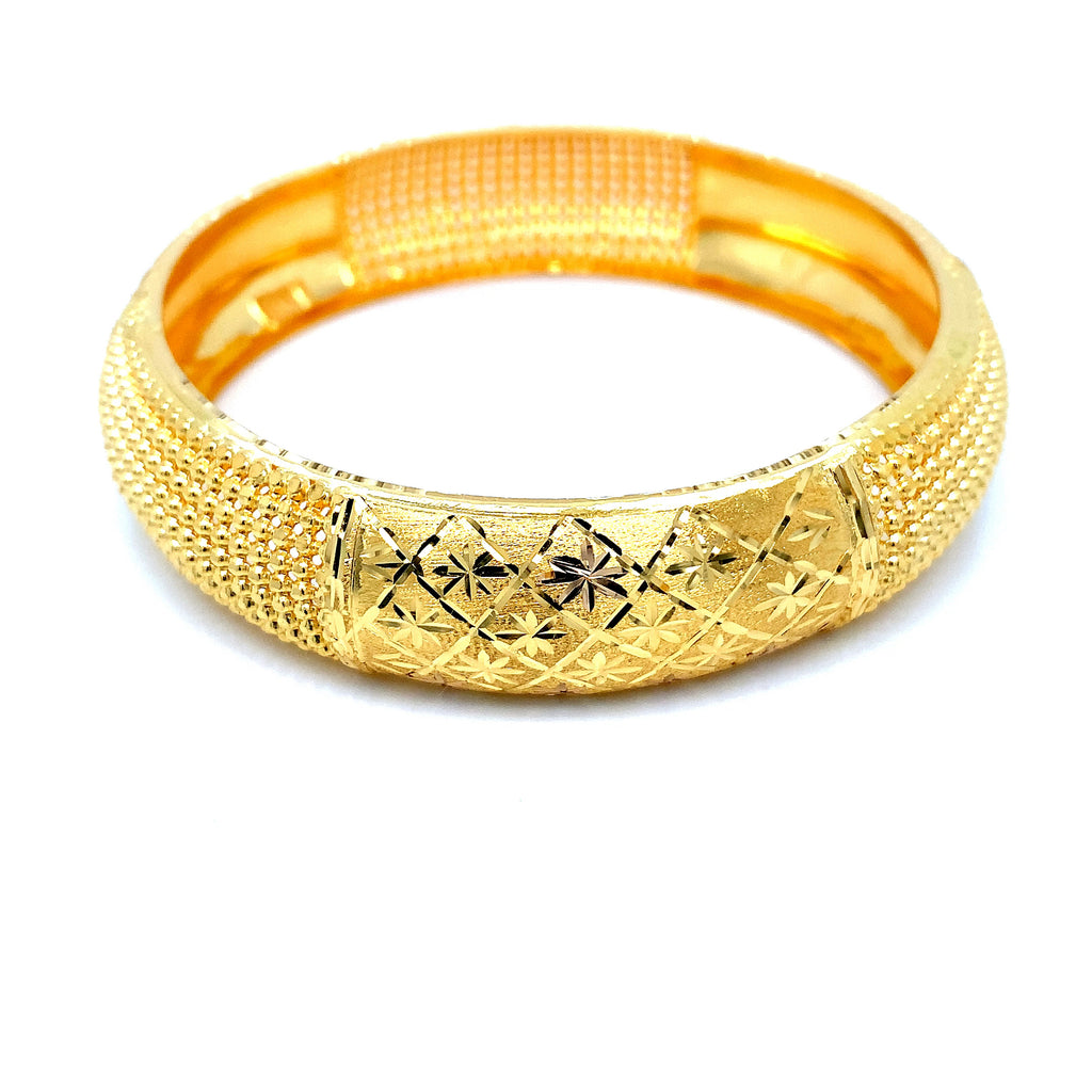 Buy trendy and Traditional Gold Jewellery .Visit the Nepalese Jewellery website now.