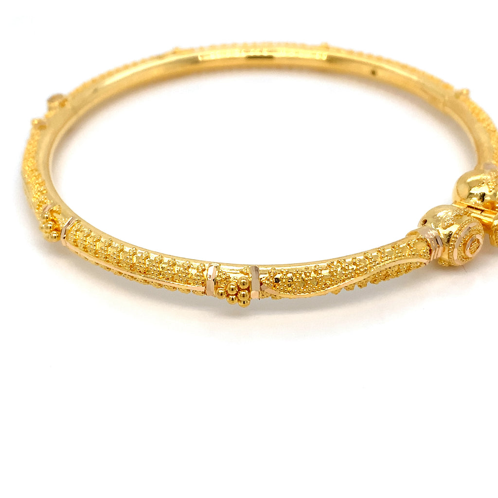 Buy trendy and Traditional Gold Jewellery .Visit the Nepalese Jewellery website now.