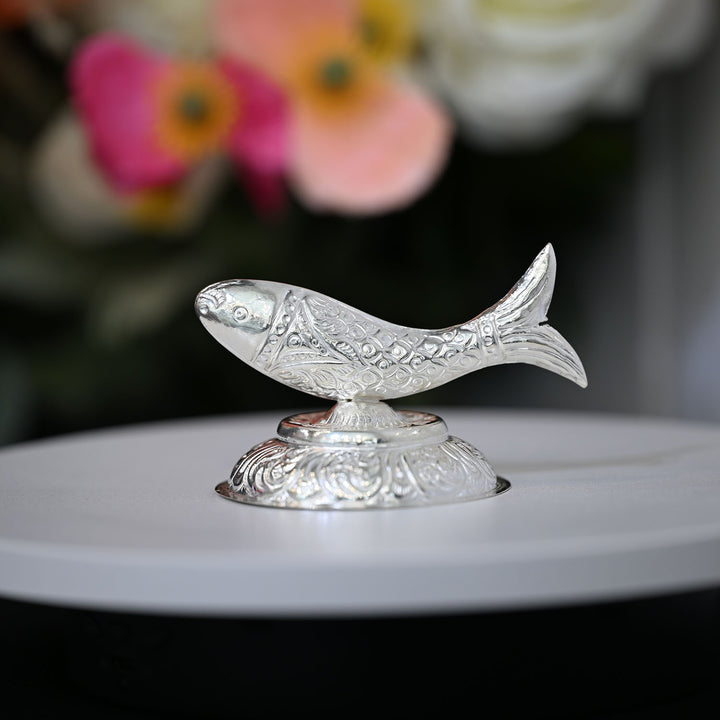 Carved Silver Fish Stand-1pc