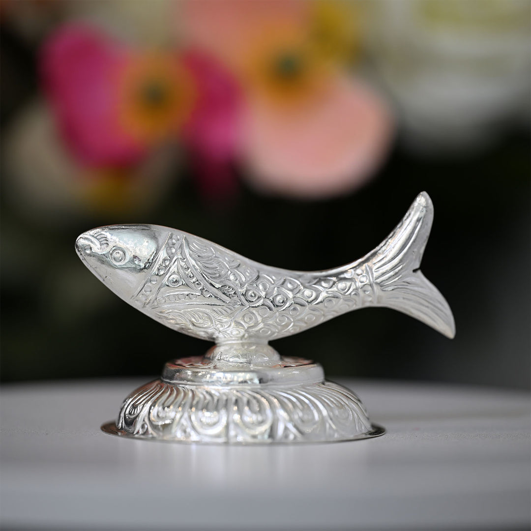 Carved Silver Fish Stand-1pc
