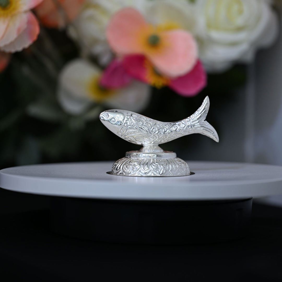 Carved Silver Fish Stand-1pc