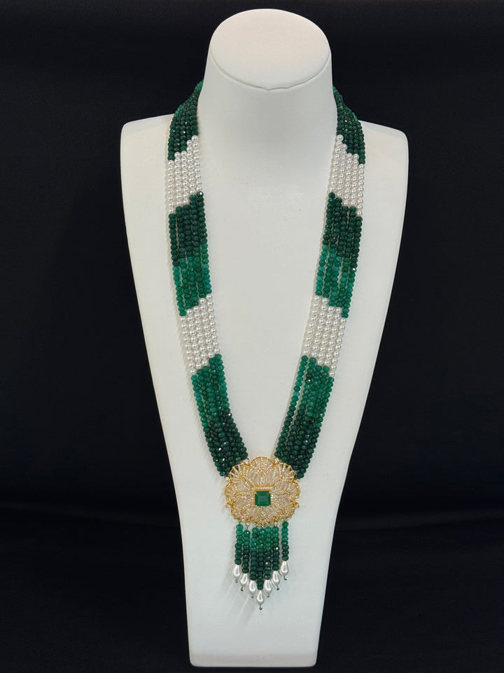 22K YG Fancy AD with Green Onyx and Simulant Pearl Pendant-1pc
