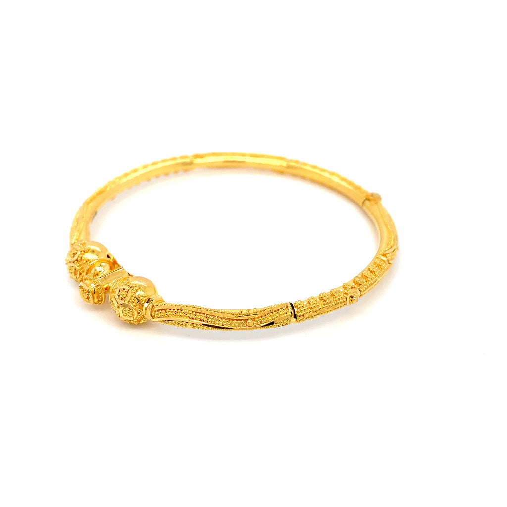 Buy trendy and Traditional Gold Jewellery .Visit the Nepalese Jewellery website now.