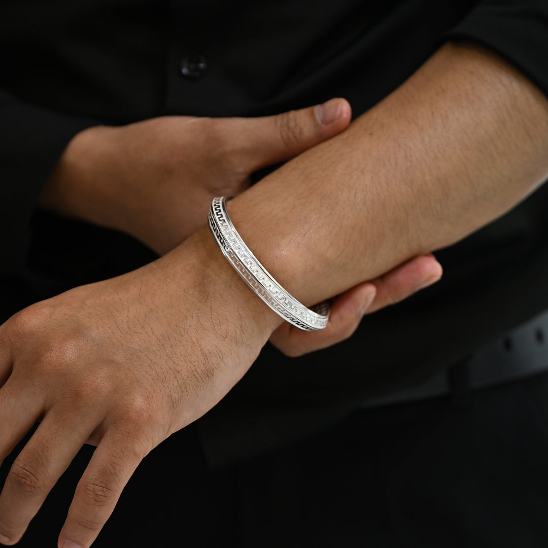 Sterling Silver Solid Chain Engraved Motif Bangle with internal Diameter 63mm