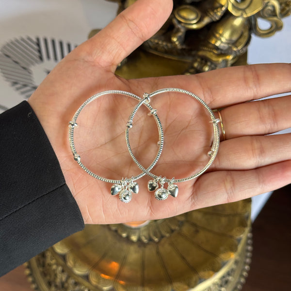 Sterling Silver Kids Adjustable 3 Leaf Charms  Bangle with internal Diameter 45mm