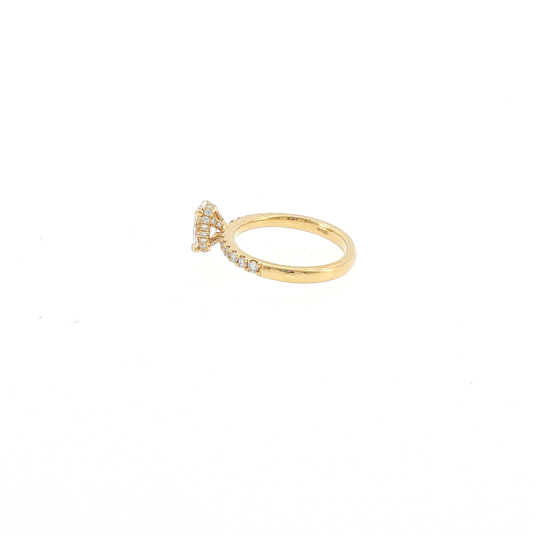 18K YG LAb Grown Oval Shape Diamond Ring with side diamond.