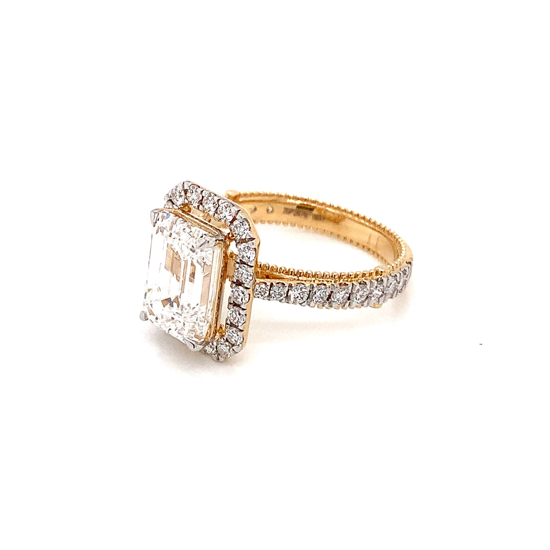 18K YG LAB Grown Solitaire with Side Diamond Ring-1pc