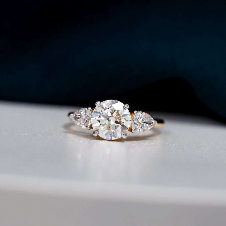 18K YG LAB Grown Solitaire with Side Diamond Ring-1pc