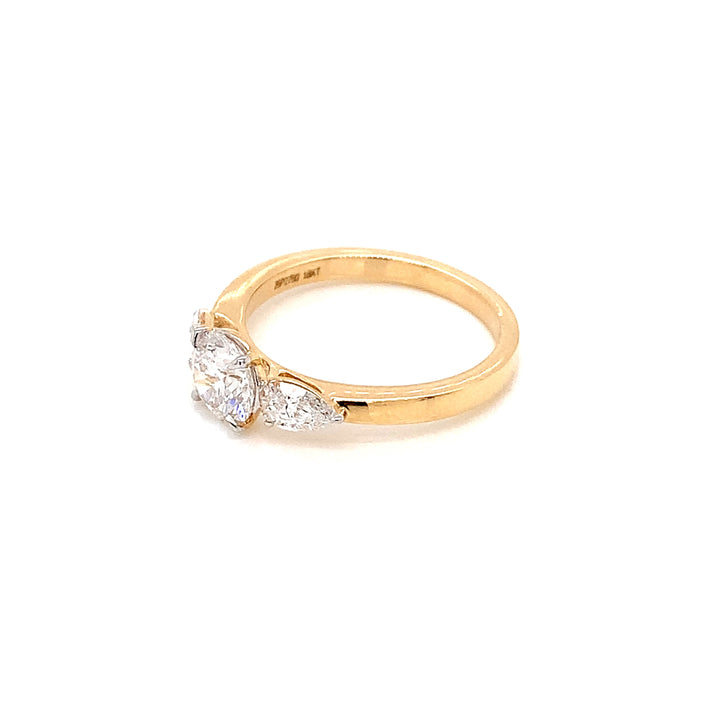 18K YG LAB Grown Diamond Cluster Ring-1pc