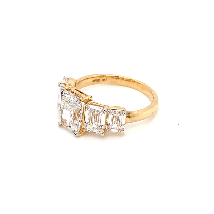 18K YG LAB Grown Solitaire with Side Diamond Ring-1pc