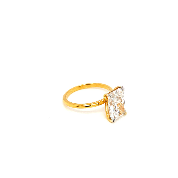 18K YG LAb Grown Radiant Shape Diamond Ring-1pc