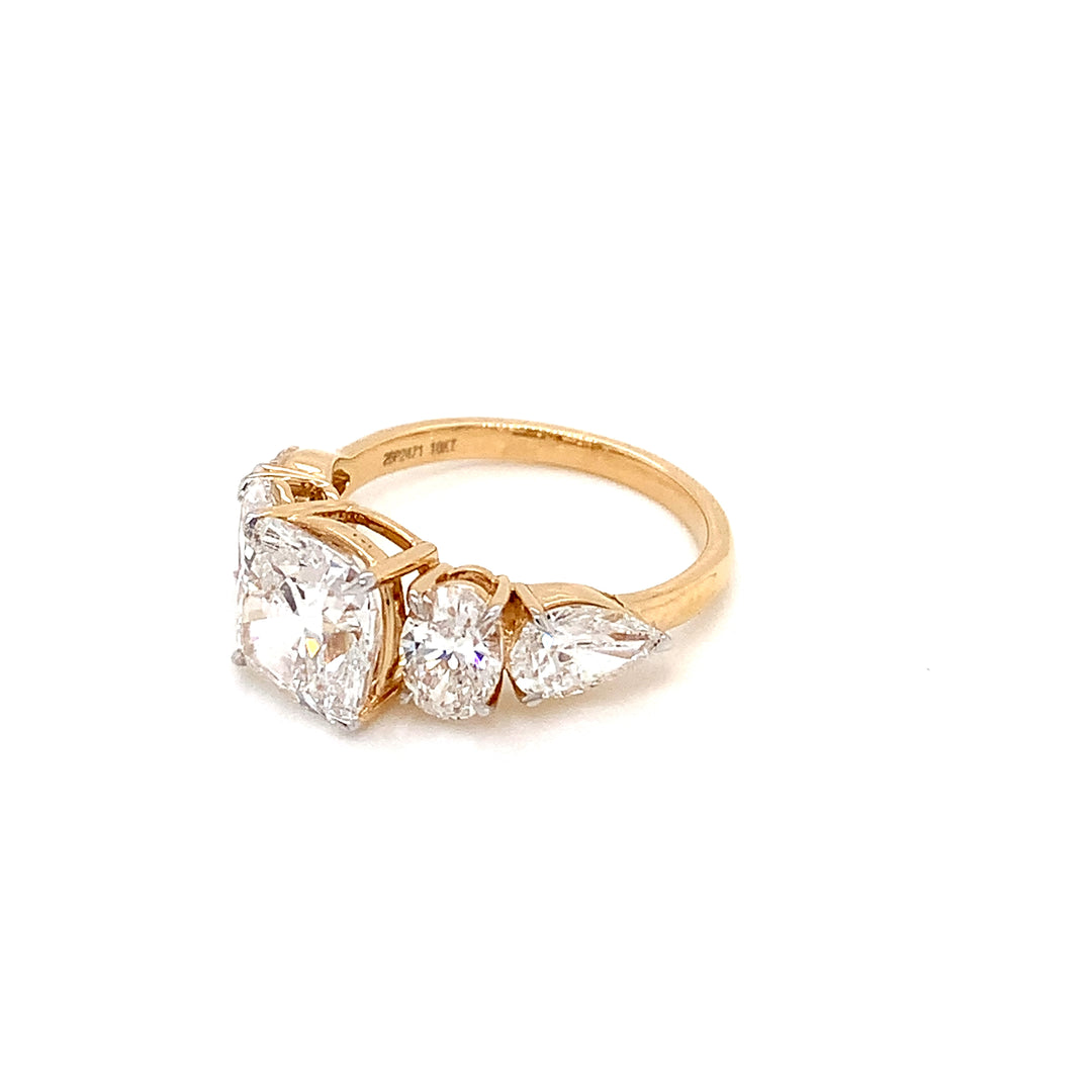 18K YG LAB Grown Solitaire with Side Diamond Ring-1pc