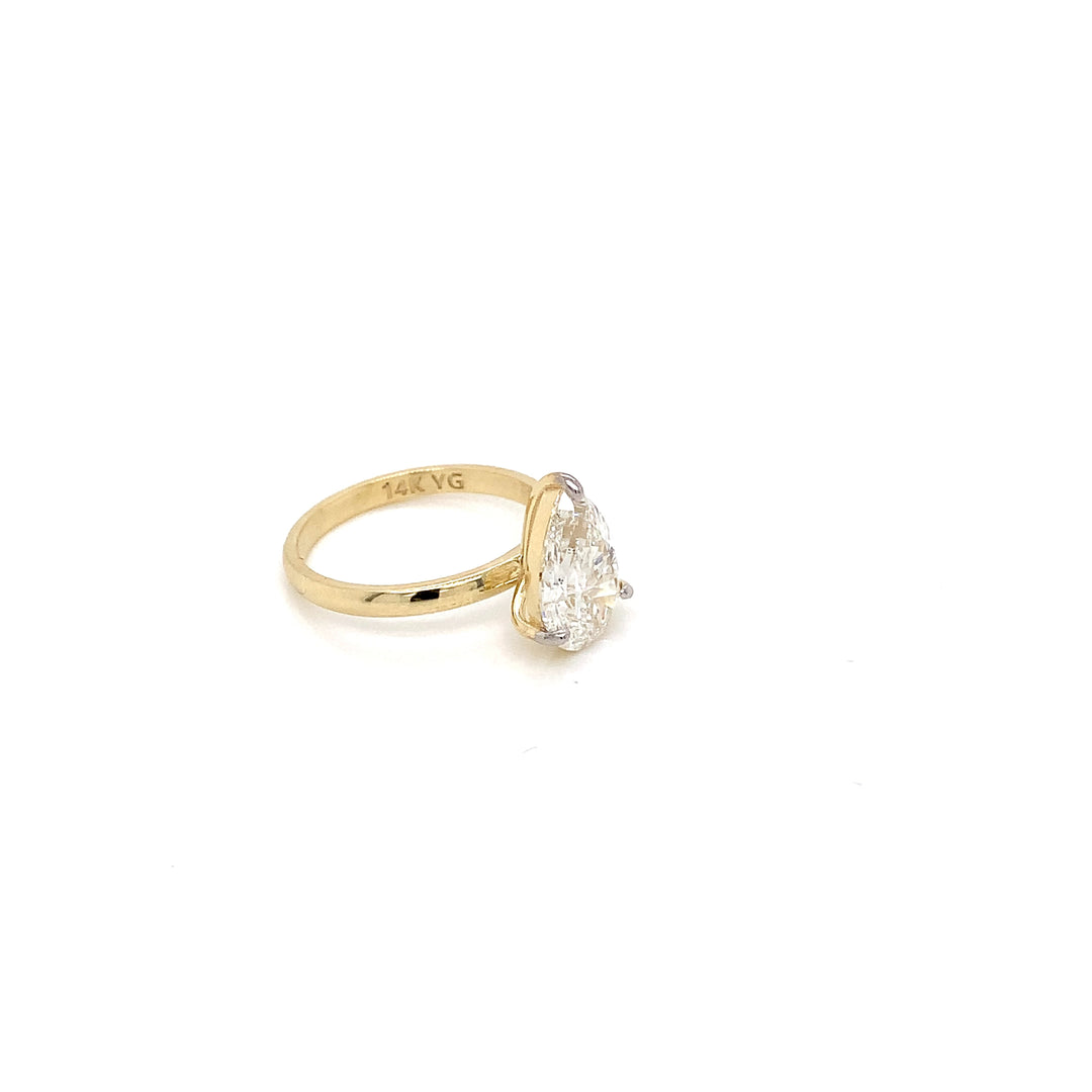 14K YG Lab Pear Shape  Diamond Ring-1pc