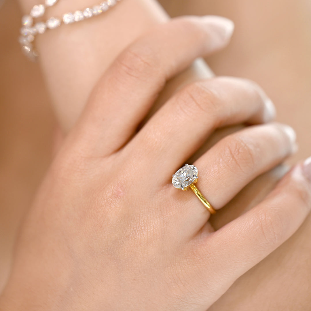 18K YG Oval Shape LAB Diamond Ring-1pc