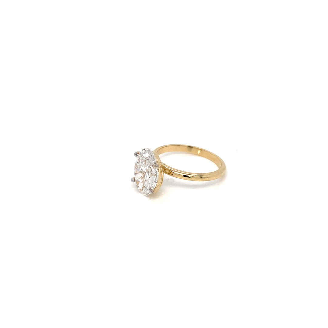 18K YG Oval Shape LAB Diamond Ring-1pc