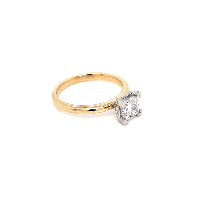 18K YG LAB Diamond Ring-1pc