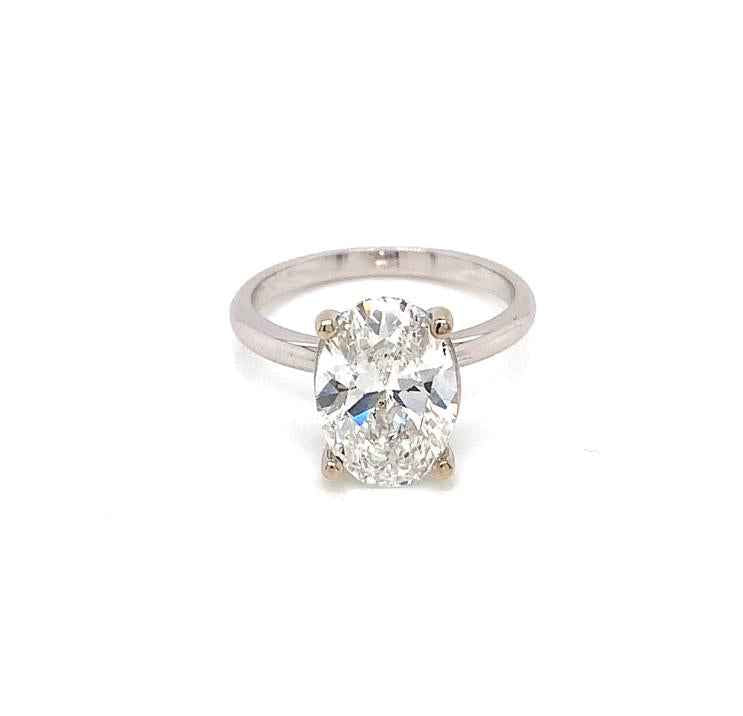 18K WG Oval Shape Lab Grown Diamond Ring-1pc