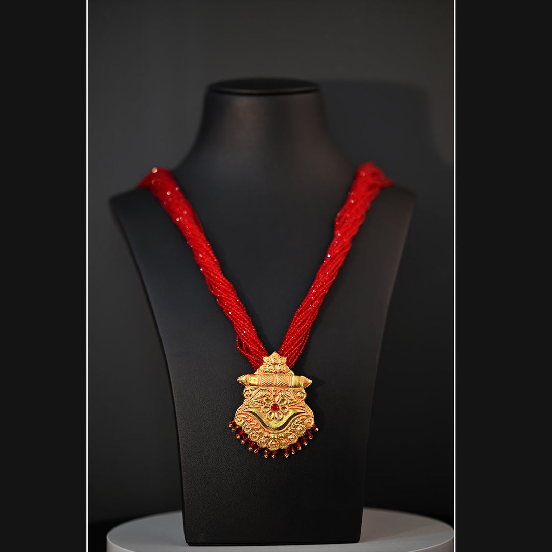 Traditional YG Red Crystal Pendant-1pc