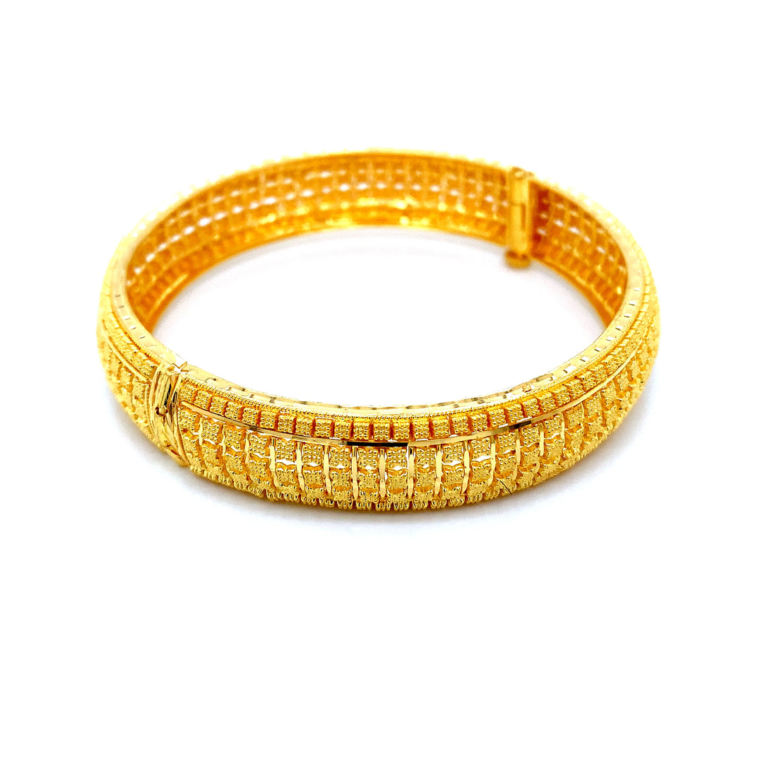 22K YG Screw Bangle-1pc