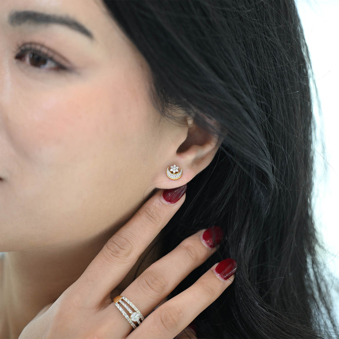 18K YG Star Diamond Earring- 1pair