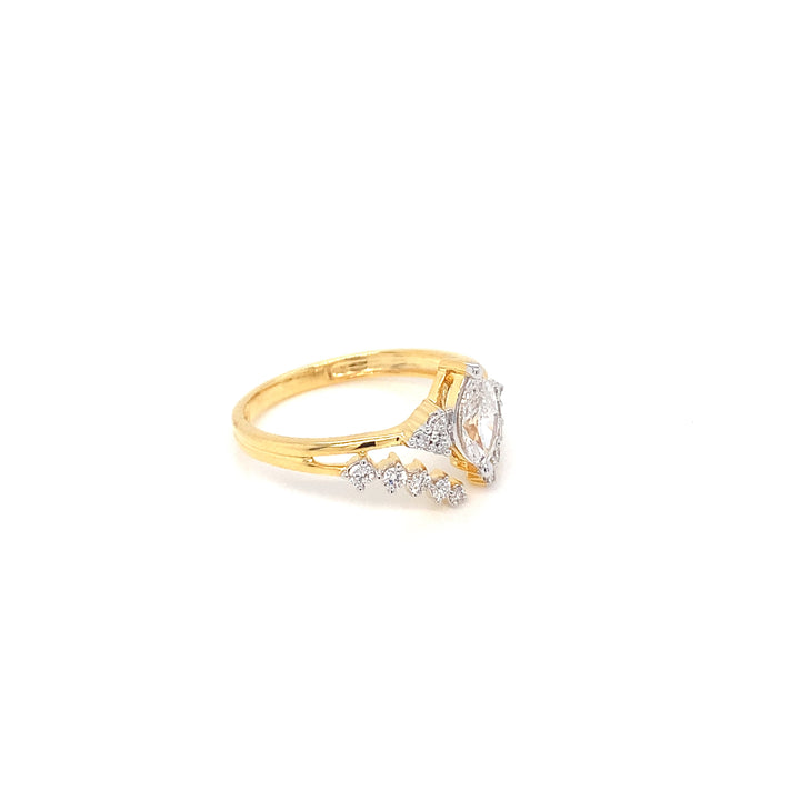 14K YG Cluster Diamond Ring-1pc