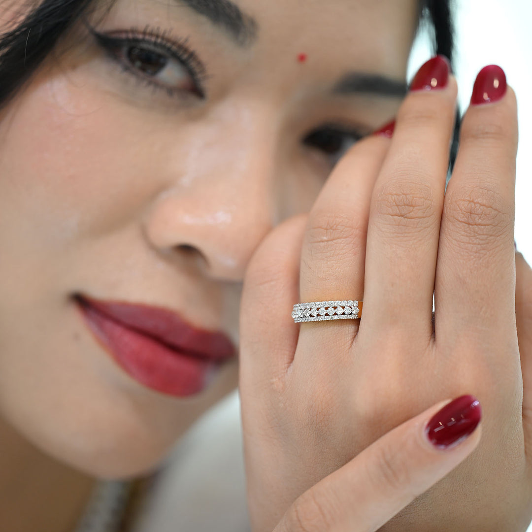 18K YG Band Diamond Ring- 1pc
