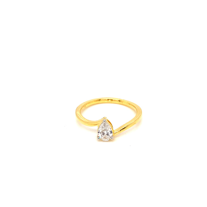 18K YG Cluster Diamond Ring-1pc