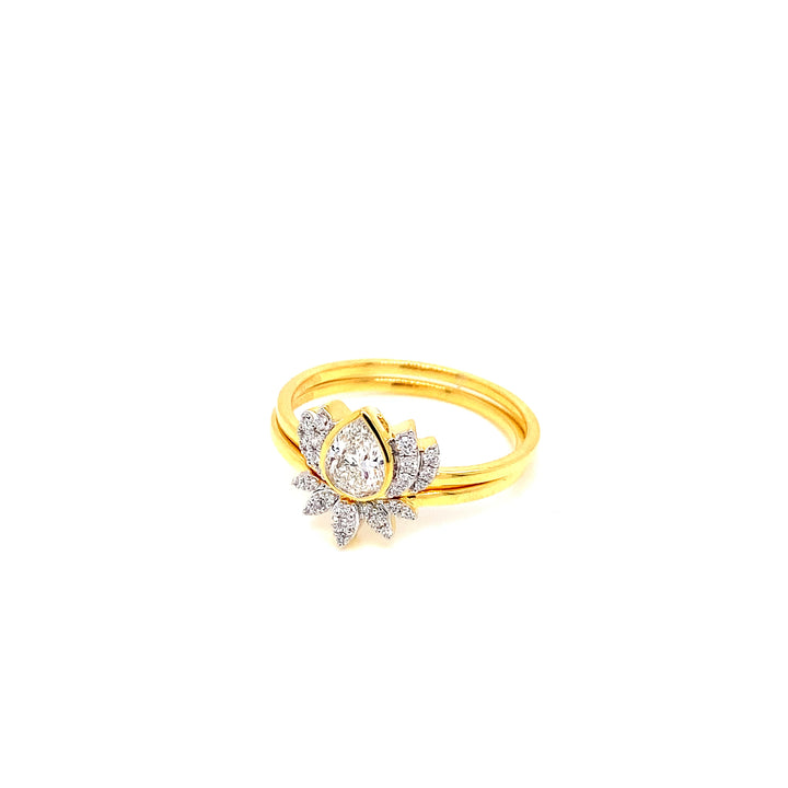 18K YG Cluster Diamond Ring-1pc