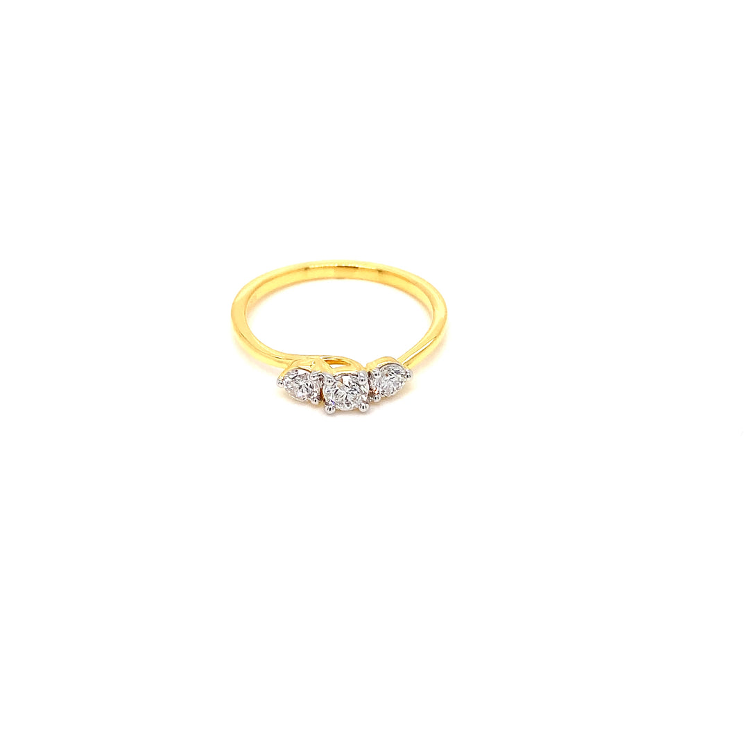 18K YG Cluster Diamond Ring-1pc
